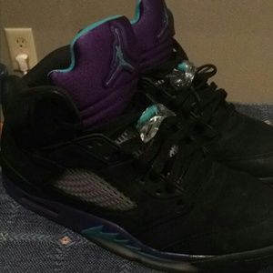 Air Jordan Retro 5 Black Grape